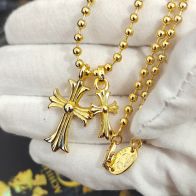 オンライン限定 クロムハーツネックレス種類コピー ユニーク 十字架 ゴールド色
