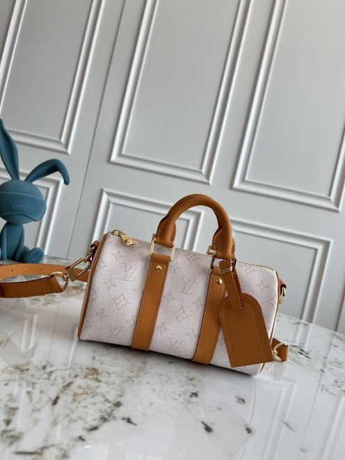 LV ルイヴィトンバッグ オンザゴースーパーコピー 牛革 斜め掛け ハンドバッグ ホワイト