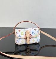 お得品‼ヴィトン バッグ 軽いスーパーコピー レザー 牛革 斜め掛け ハンドバッグ ホワイト