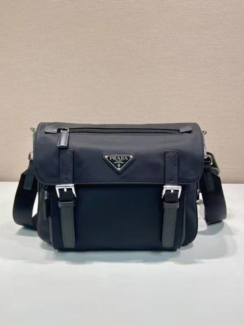 プラダ バッグカゴバッグコピー 2VD071 斜め掛けバッグ 本革 レザー ブラック