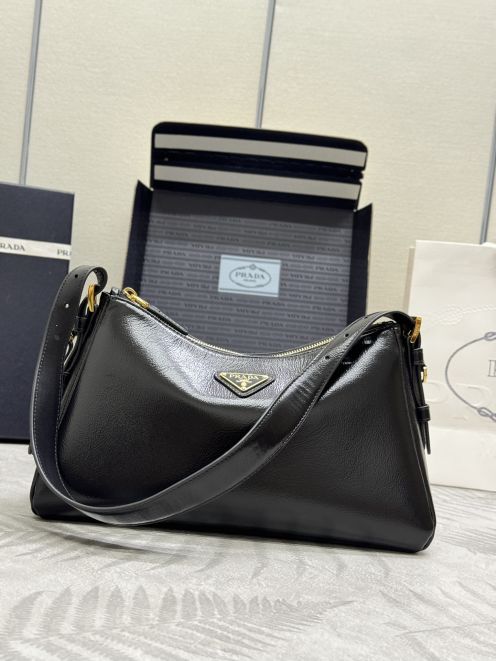 限定の人気 プラダバッグ タグコピー 本革 レザー ハンドバッグ 優雅 1BC229 ブラック
