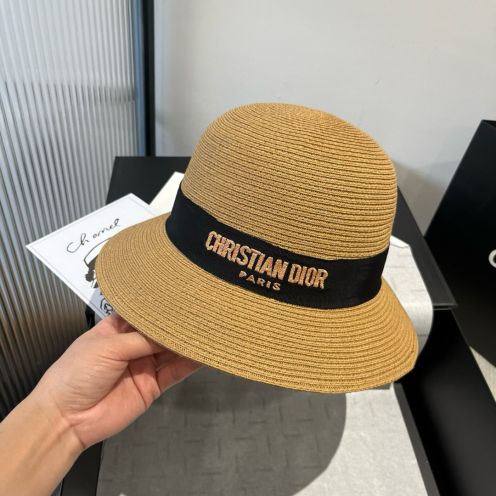 爆買いで大得価のディオール キャップ サイズ偽物 帽子 草編み 日焼け止め 優雅 ベージュ色