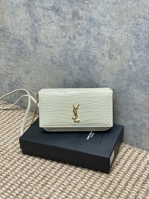 サン ローラン イカールコピー 鰐皮 優雅 斜め掛けバッグ 本革 ミニ 実用 635095 ホワイト