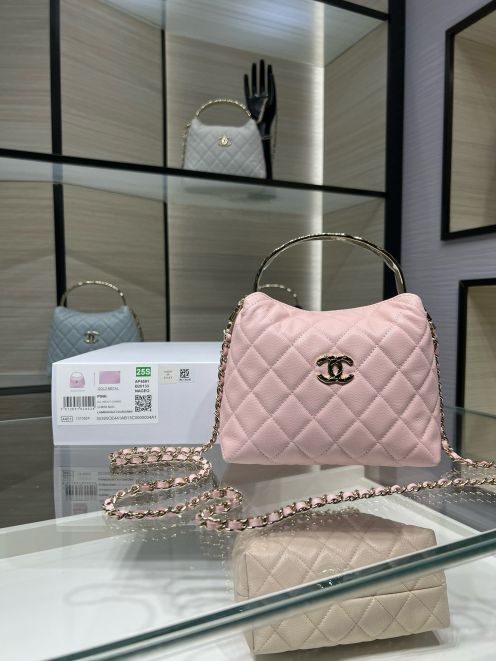 シャネルバッグ 店舗スーパーコピー 斜め掛けバッグ ハンドバッグ AP4591Y ピンク