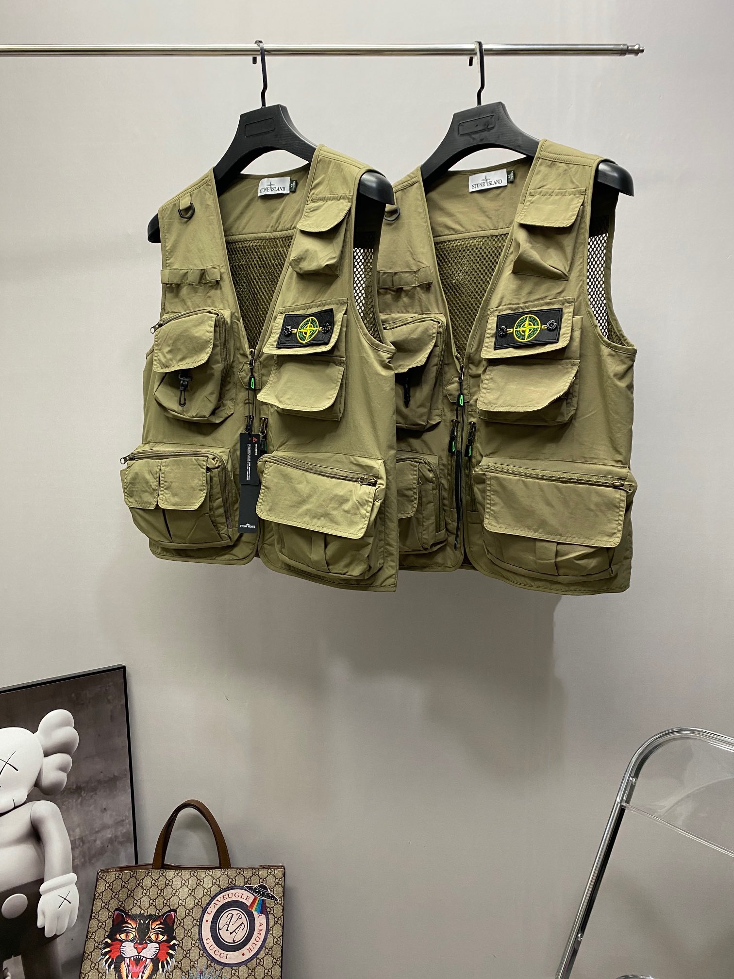 stone island シャツ ジャケット激安通販 ワークウェアの大きなポケットつきベスト 男女兼用 グリーン_2
