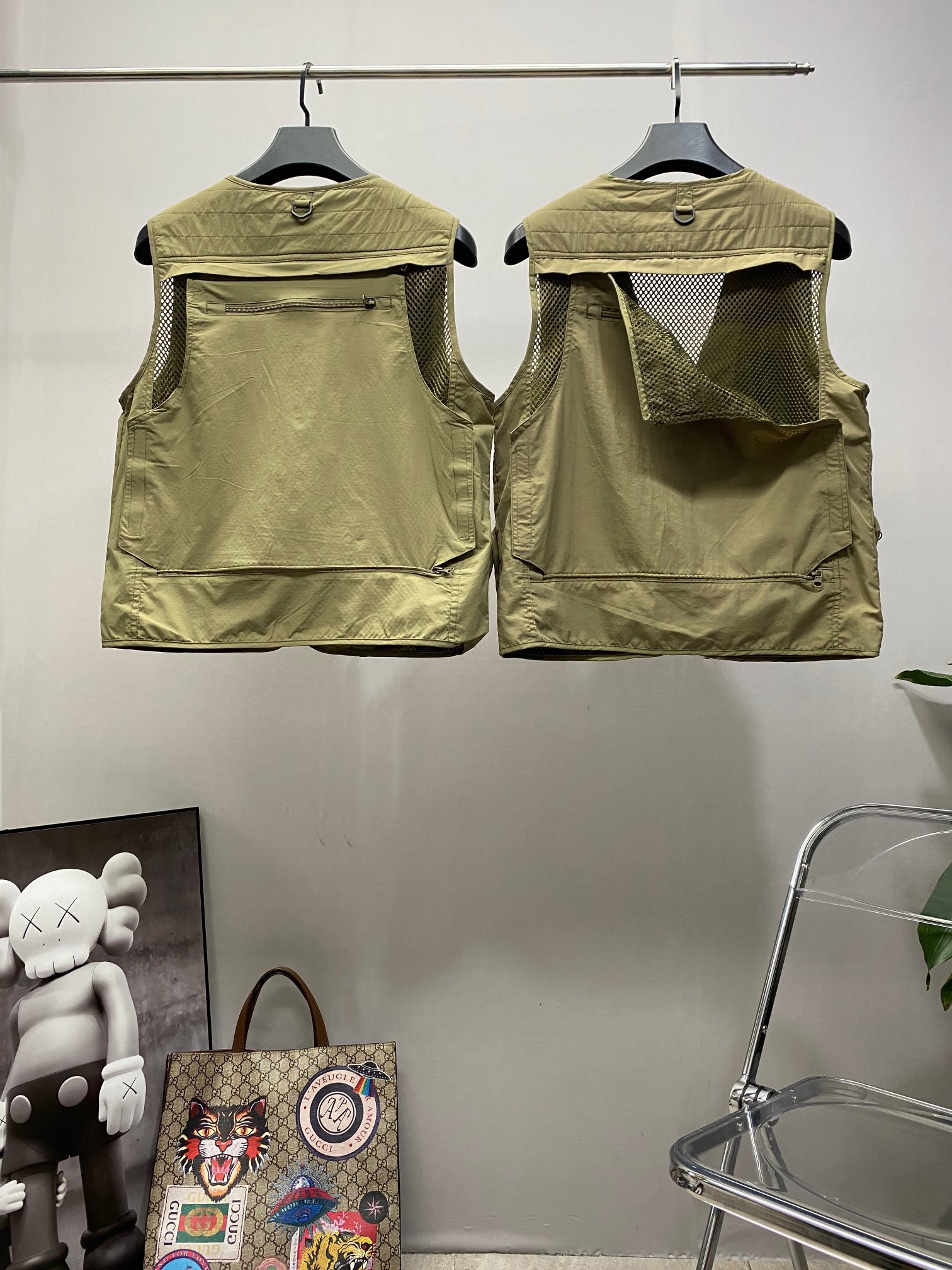 stone island シャツ ジャケット激安通販 ワークウェアの大きなポケットつきベスト 男女兼用 グリーン_3