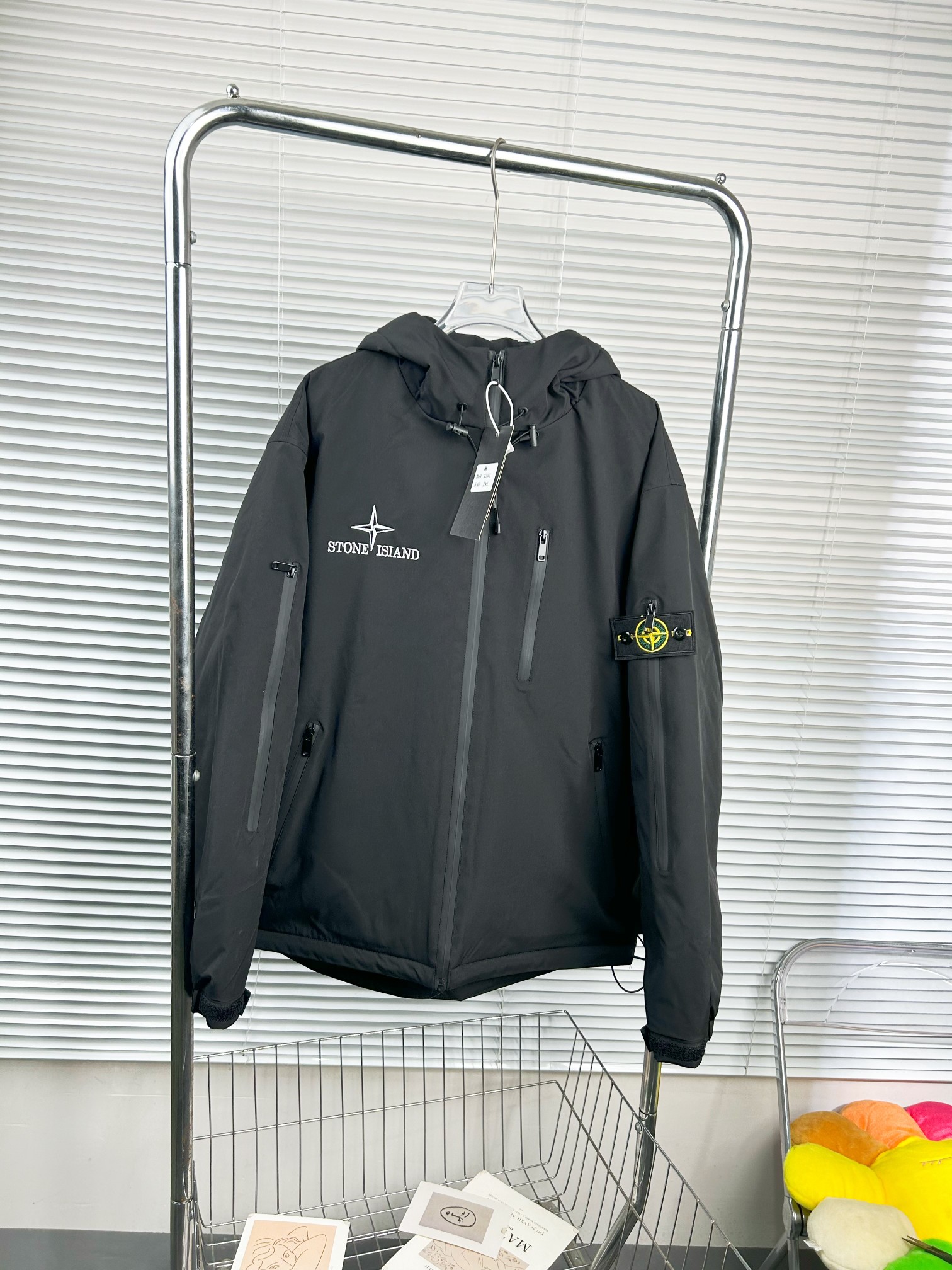 stone island ミリタリー ジャケットコピー 防風 暖かい カップル フード付き ブラック_1