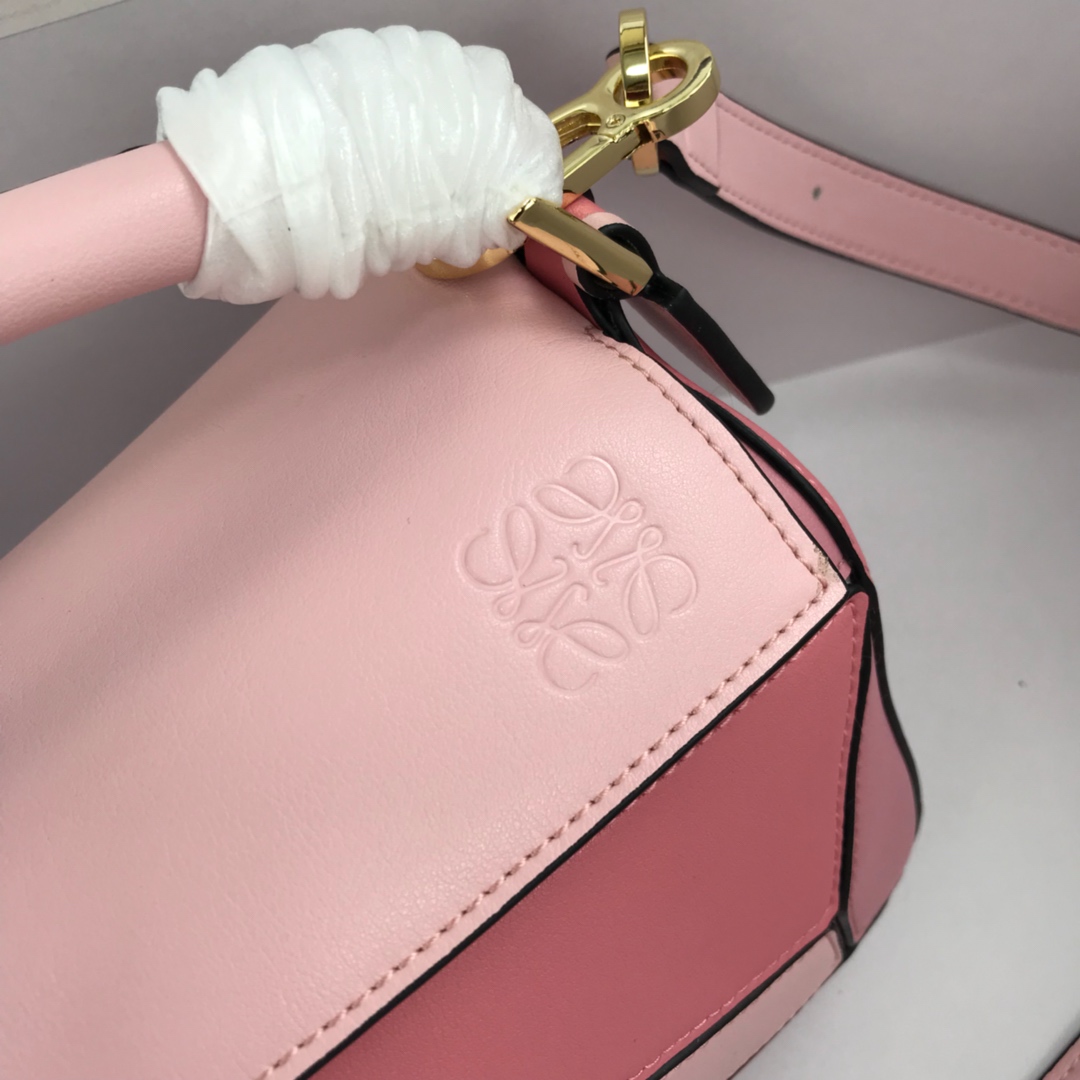 ロエベLOEWE限定スーパーコピーバッグレザーピンク高級ショルダーバッグ_4