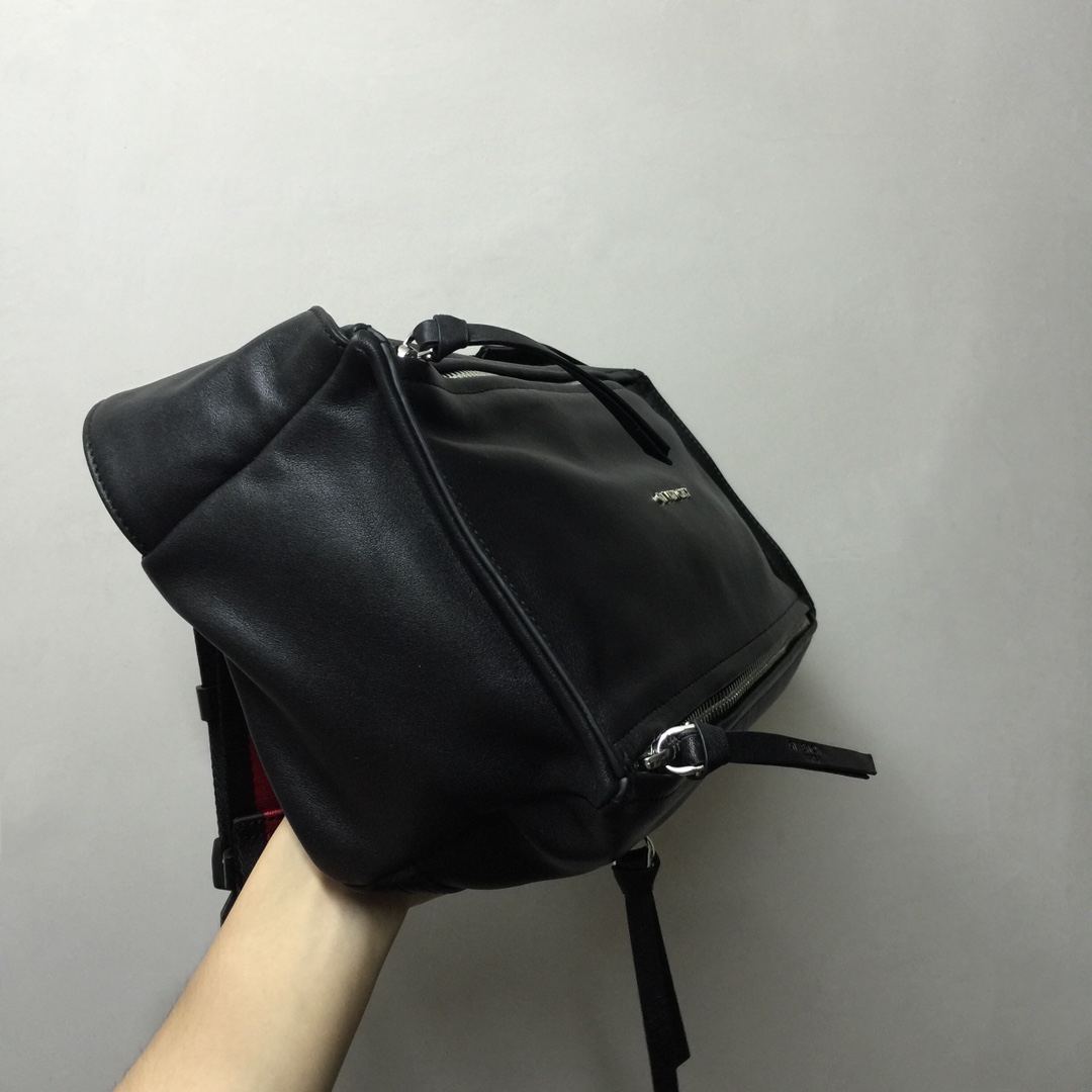 GIVENCHYジバンシィ 小物コピー メンズバッグ ショルダーバッグ 赤いストラップ 新作 ブラック_6
