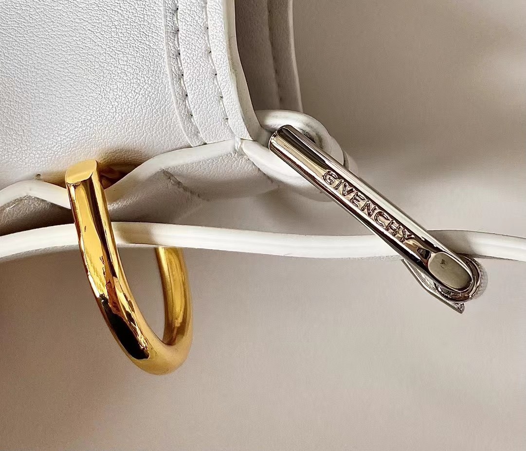 GIVENCHYジバンシー 人気バッグコピー フランス レザーバッグ レディース 魅力 ホワイト_6