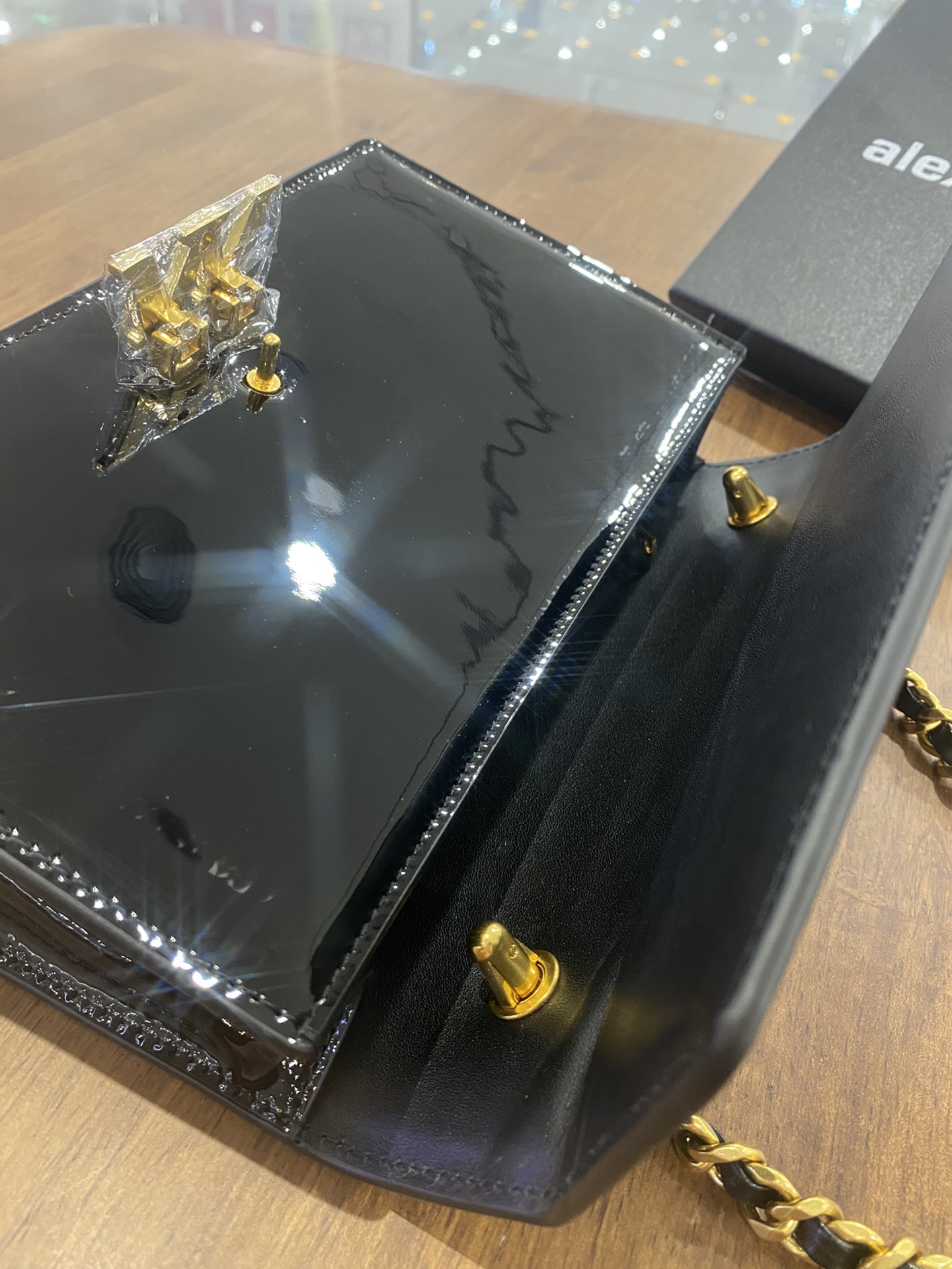 アレキサンダーワンn級品コピーバッグレザーブラック軽量ショルダーバッグチェーンバッグ_3