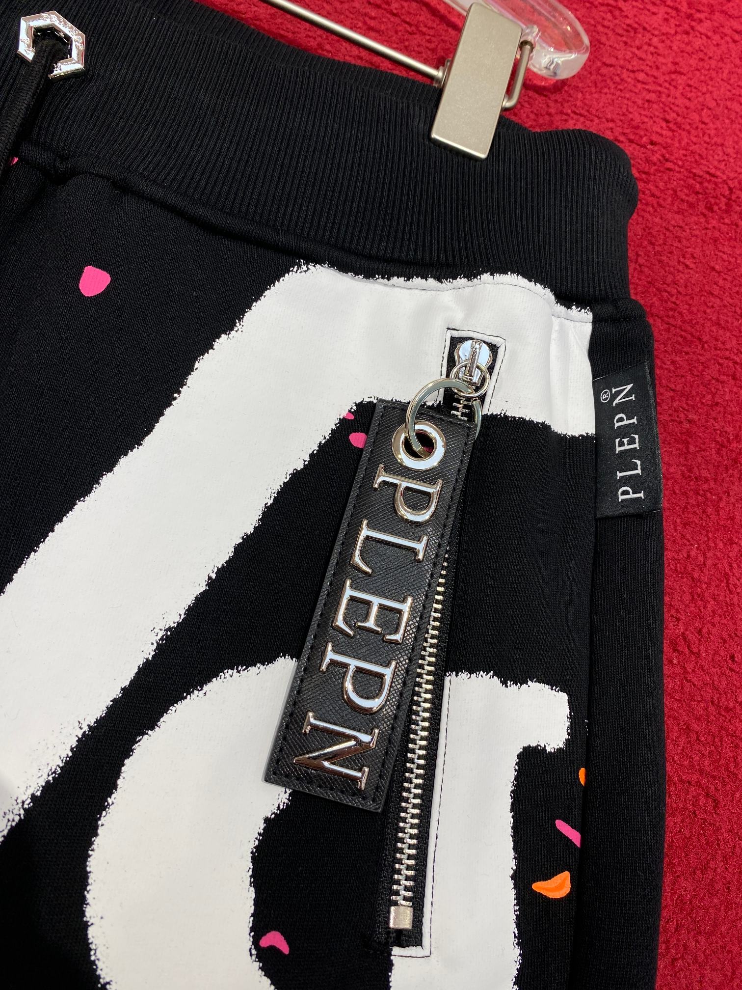 フィリッププレイン パンツn級品 ショートパンツ 純綿 おしゃれ ブラック_3