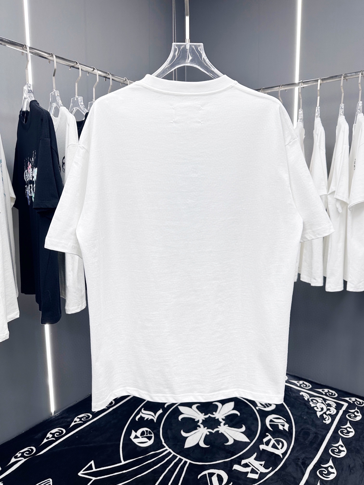 メゾンマルジェラ定番人気物コピー半袖Tシャツコットンホワイト柔らかい花柄春夏_2
