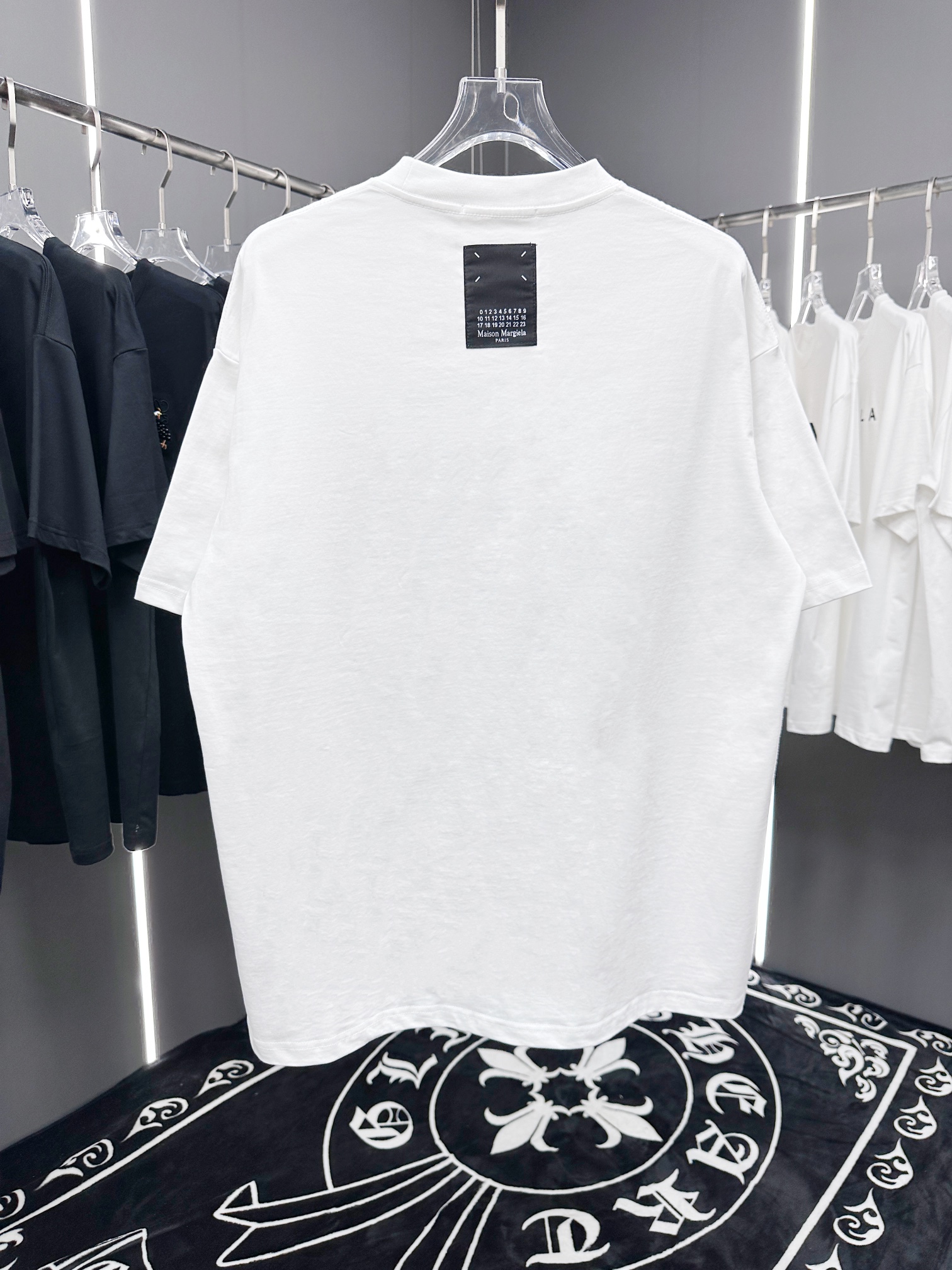 メゾンマルジェラコピー半袖Tシャツコットンホワイト柔らかい花柄春夏刺繍_2