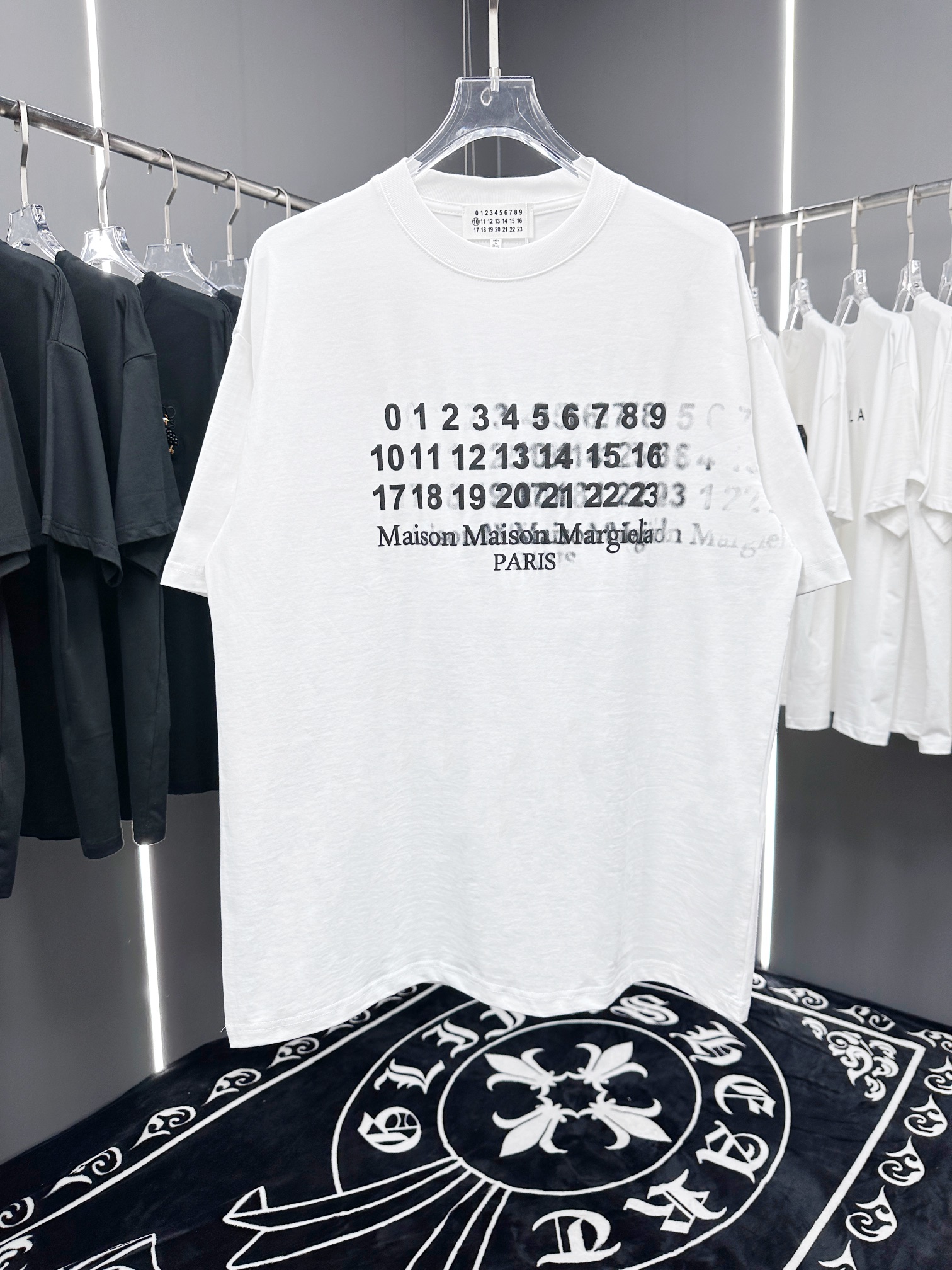 メゾンマルジェラMAISONMARGIELA限定コピー半袖Tシャツコットンホワイト柔らかい花柄春夏刺繍_1