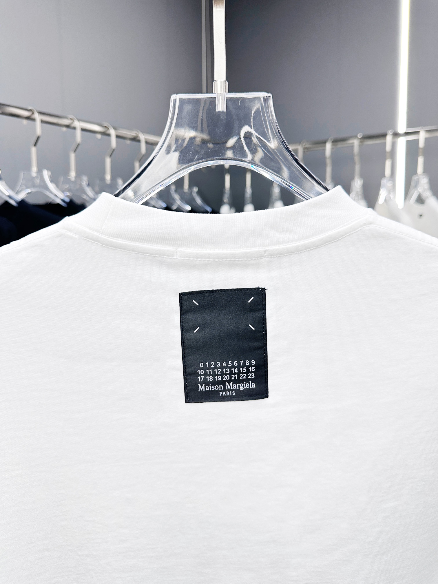 メゾンマルジェラMAISONMARGIELA限定コピー半袖Tシャツコットンホワイト柔らかい花柄春夏刺繍_5