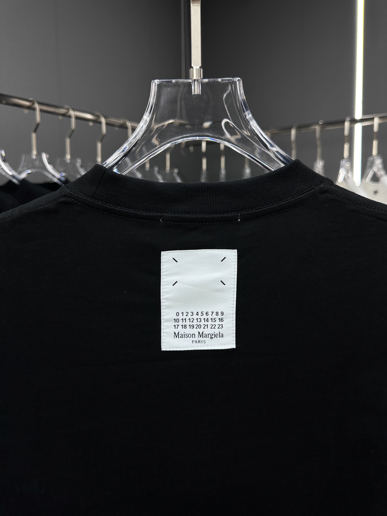 メゾンマルジェラコピー半袖Tシャツコットンブラック柔らかい花柄春夏刺繍_5