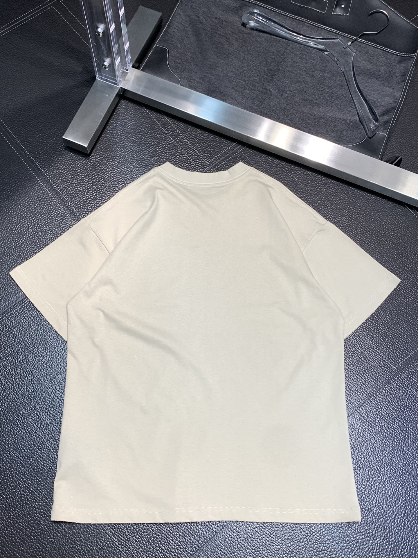 セントマイケル2024新作コピー半袖Tシャツコットンホワイト柔らかい高級花柄ダメージ加工メンズ_2