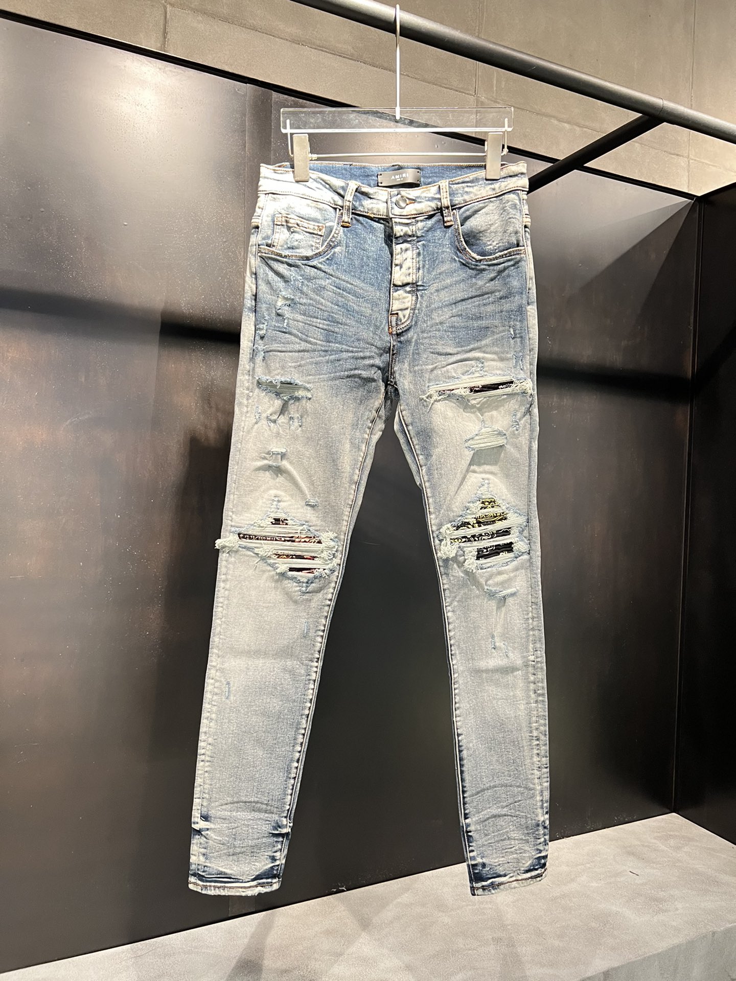 アミリジーンズ505ｎ級品 新販売 デニム メンズジーンズ 春夏 ファッション カジュアル ブルー_1