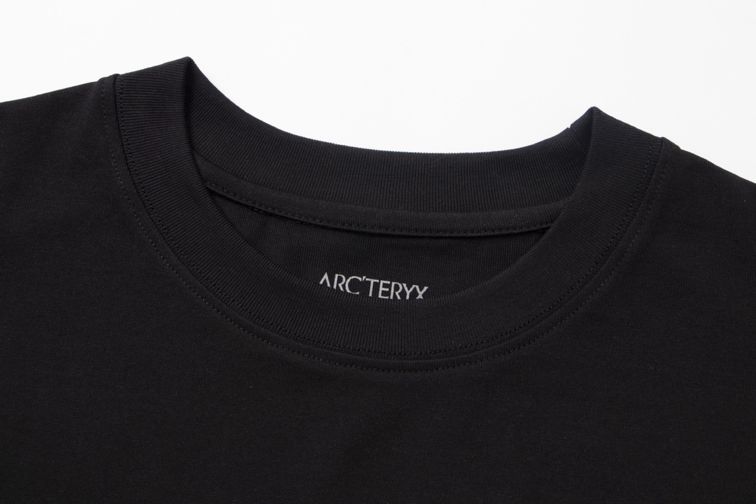 アークテリクス2024新作スーパーコピー半袖Tシャツコットンブラック柔らかい高級花柄_3