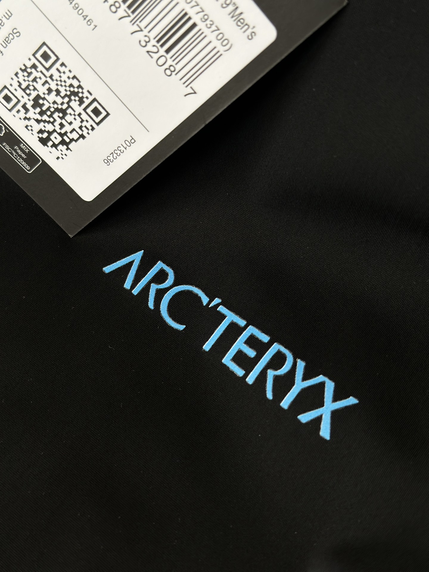 アークテリクス2024新作スーパーコピー半袖Tシャツコットンブラック柔らかい高級花柄_4
