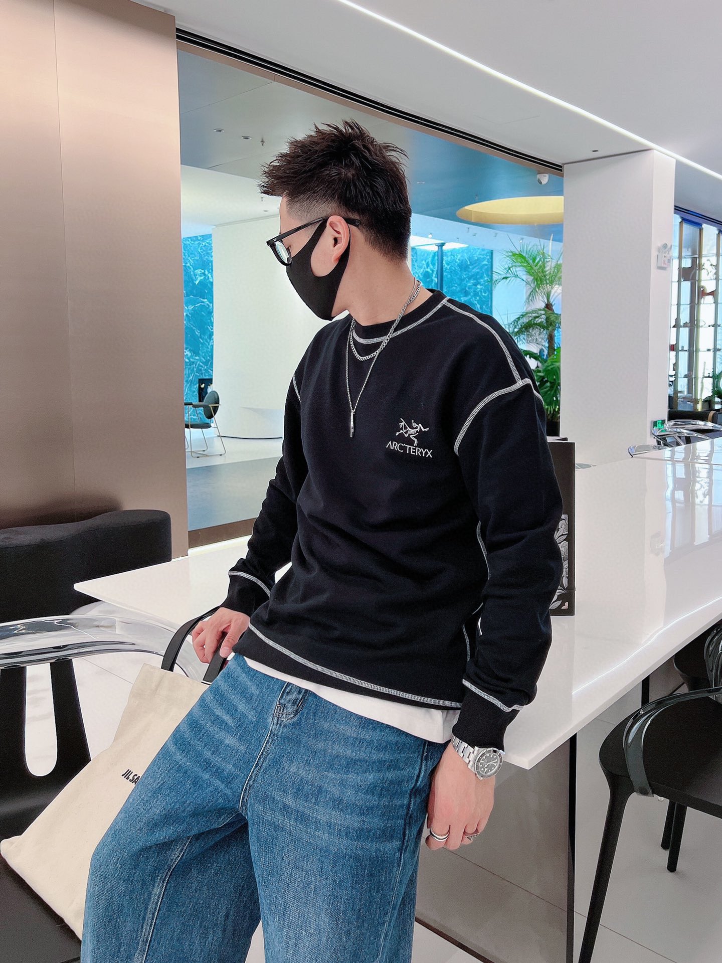 大活躍アークテリクス 薄手パーカー偽物 純綿 フードなし パーカー 人気商品 メンズ ２色可選_2