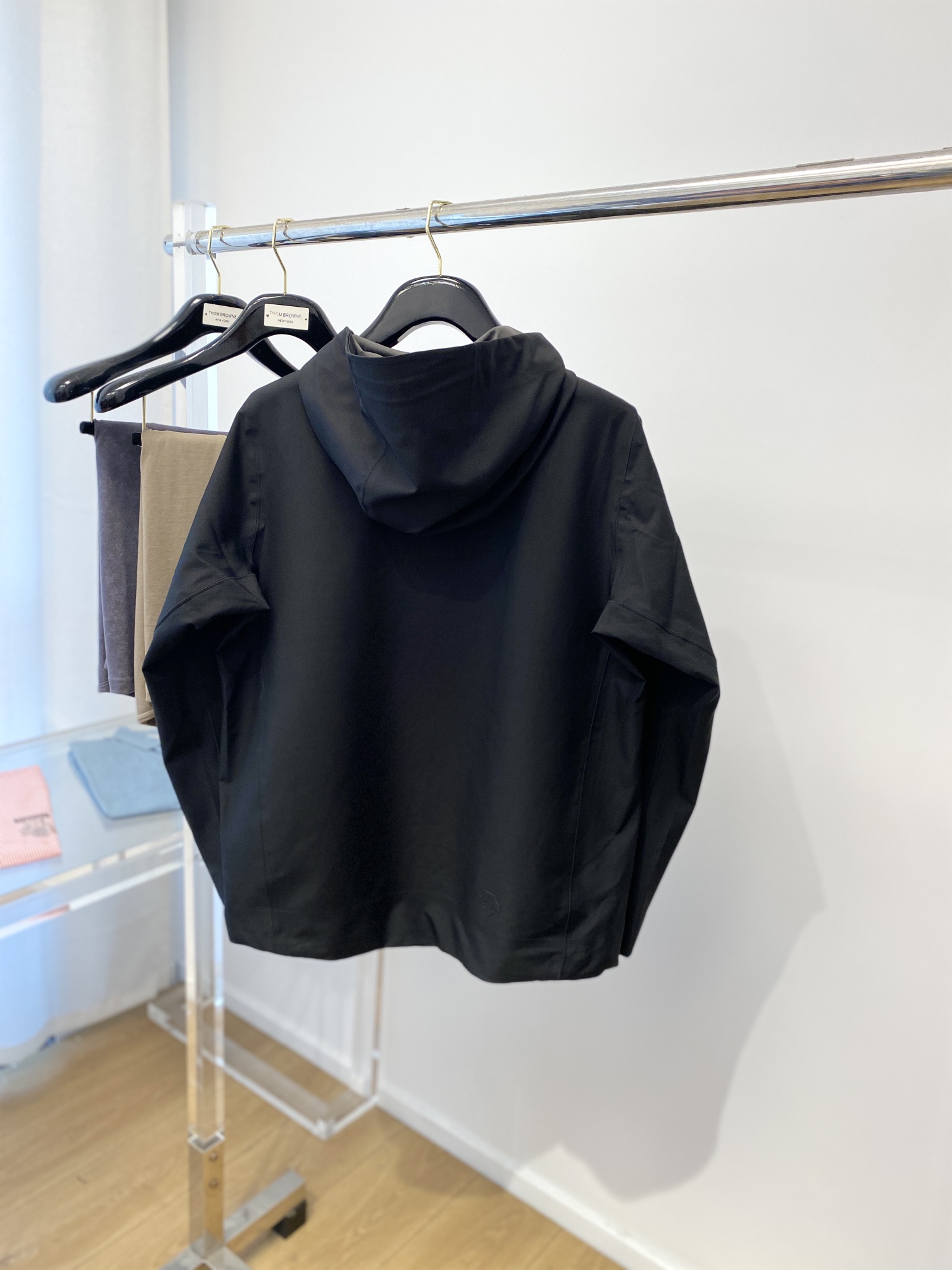 激安大特価最新作のジャケット デサントｎ級品 登山 ランニング 暖かい チャージャージャケット 防風 ブラック_2