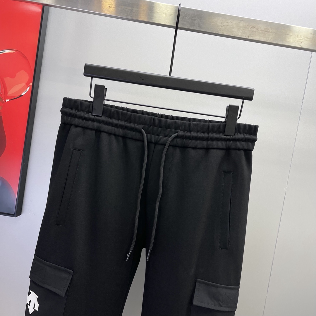 春夏人気セール安いデサントハーフパンツメンズ偽物 暖かい 通気性に優れ 快適 ランニング 運動風 ブラック_4