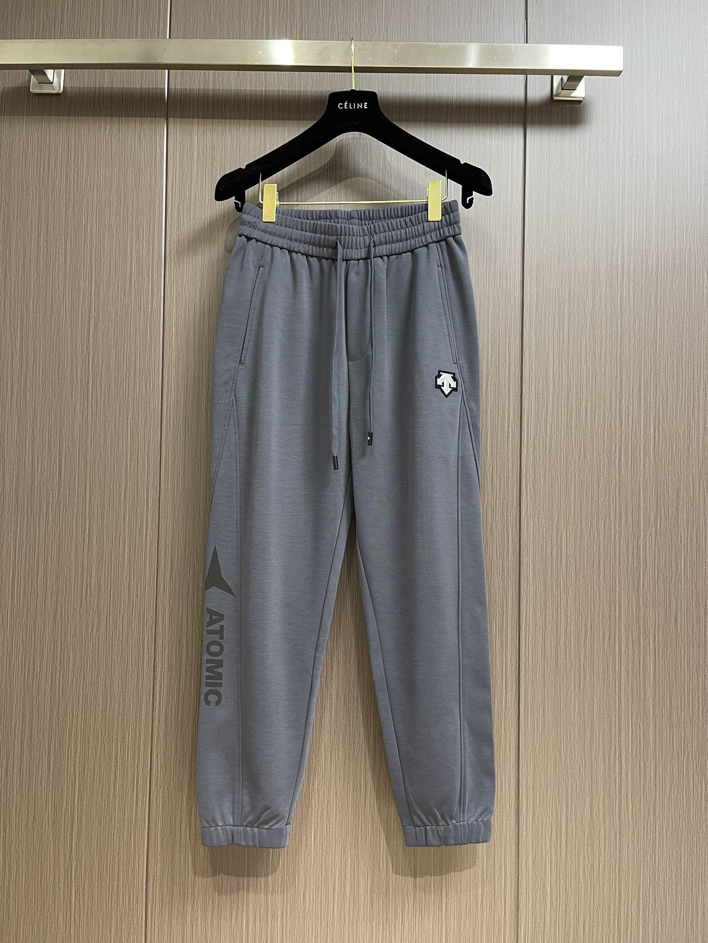 お得100%新品デサントロングパンツコピー 純綿 快適 カジュアルズボン 運動 ファッション グレイ_1