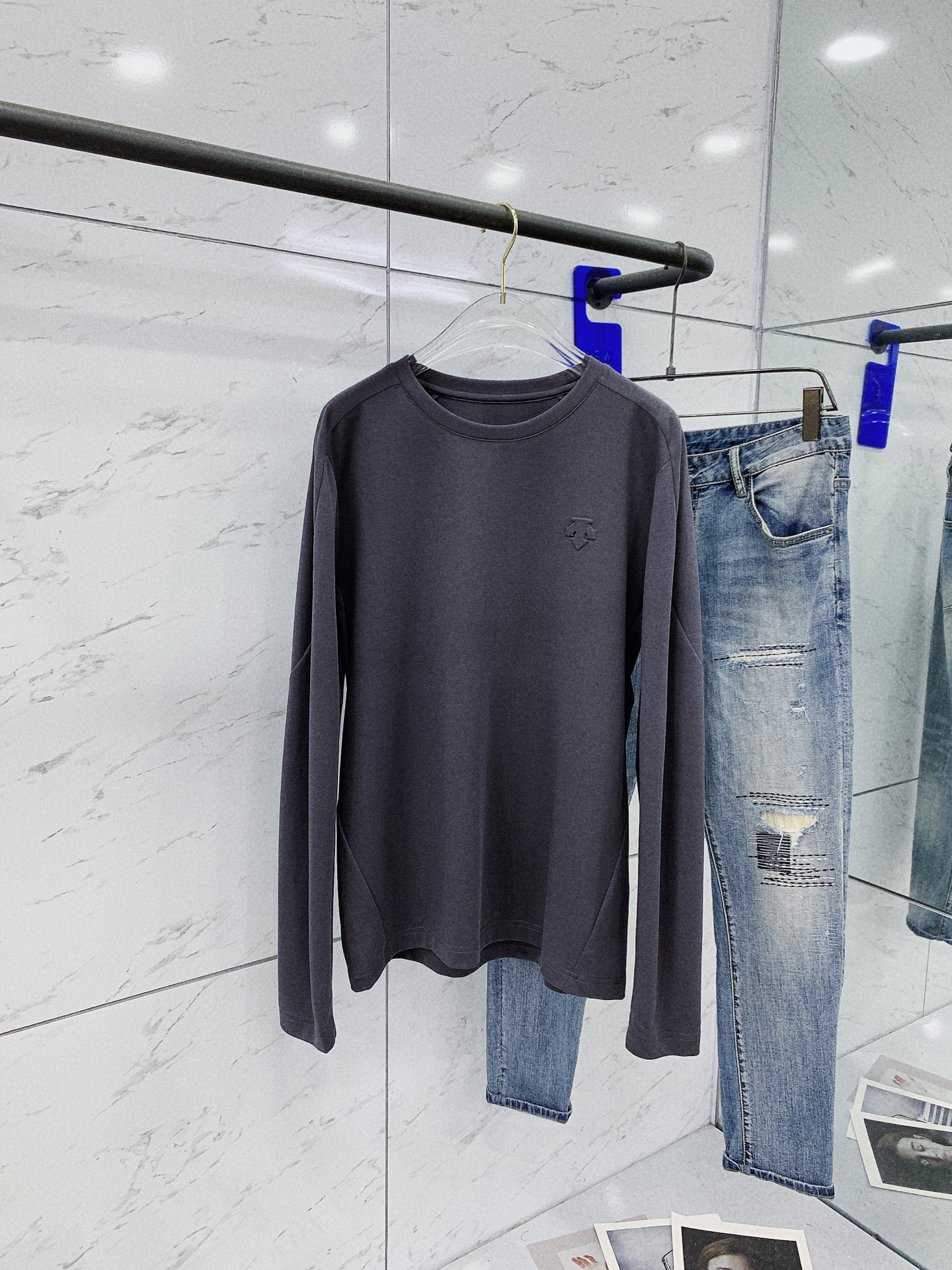 デサントtシャツ激安通販 HOT 純綿 快適 ファッショントップス 長袖 秋冬新品 2色可選_3