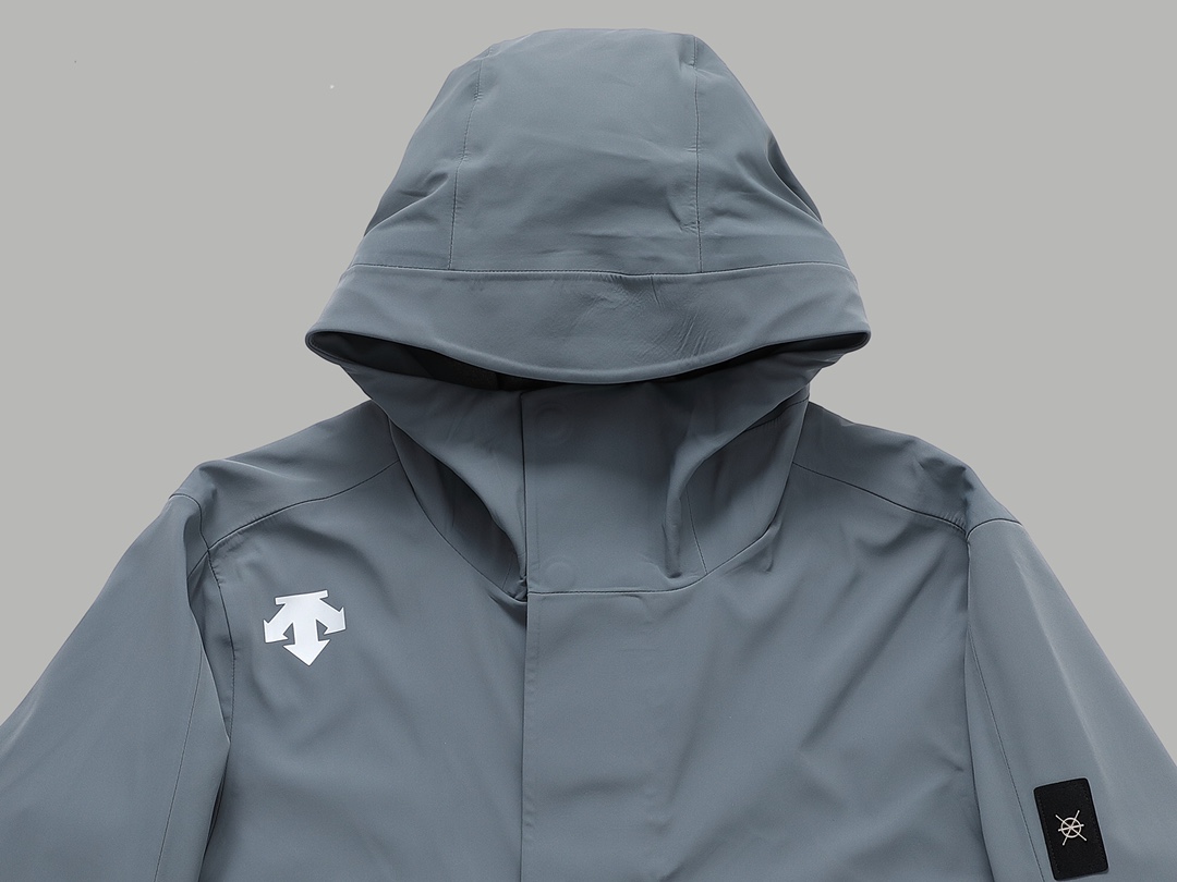 秋冬新作 デサントジャケットｎ級品 人気 防風 ファッション 快適 登山 男女兼用 ブルー_4