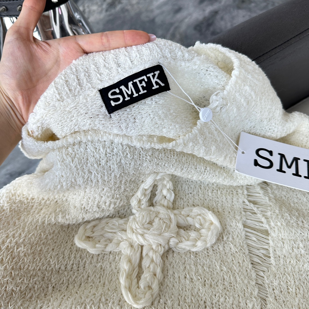 抜群な存在感 smfk ブランドコピー トップス 柔らかい ウール製作 暖かい オシャレ 破れ風 ホワイト_7