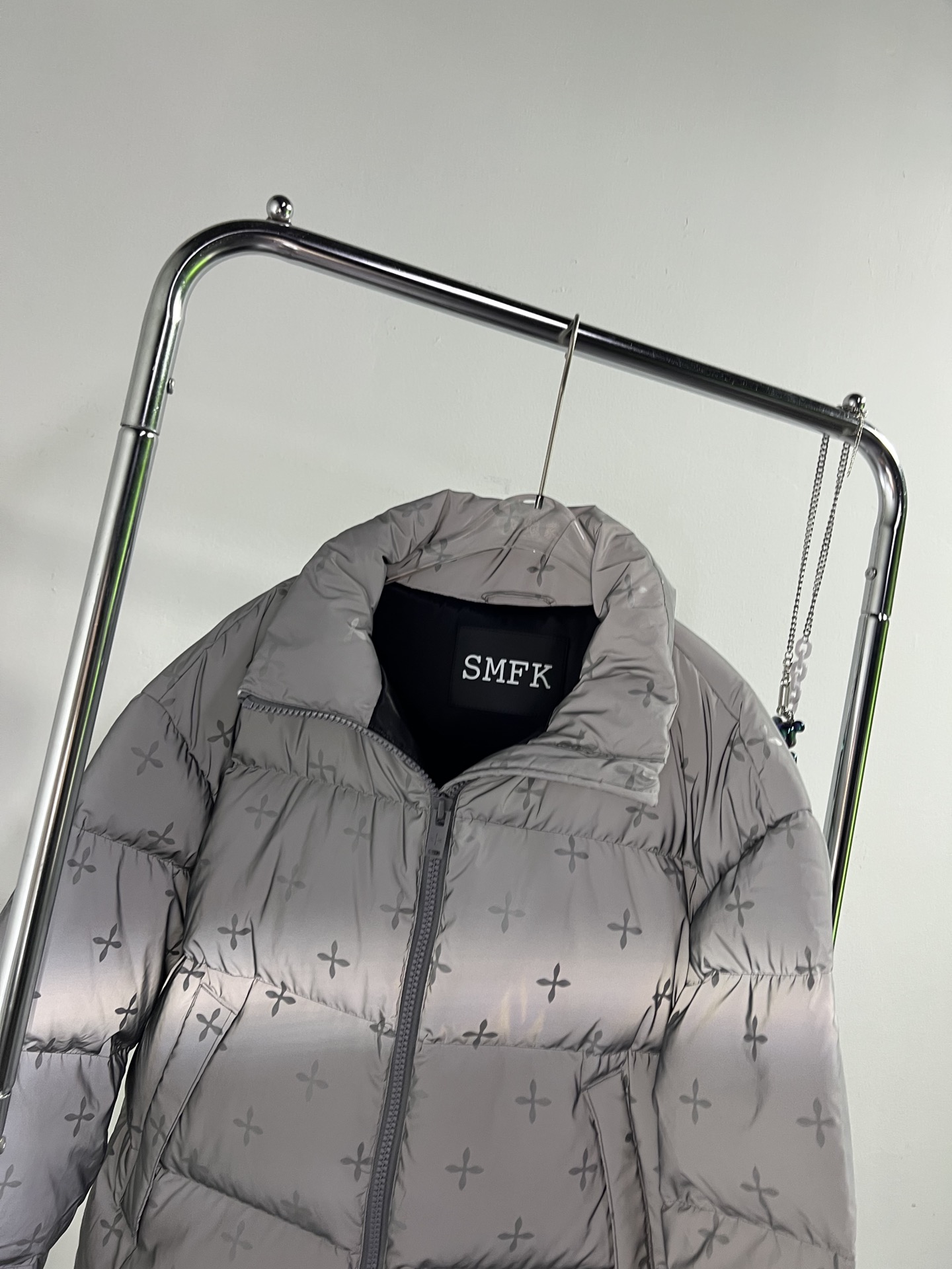SMFKソフ ダウンジャケット激安通販 軽量ダウン ファッション 冬服 暖かい 防水 新品 グレイ_2