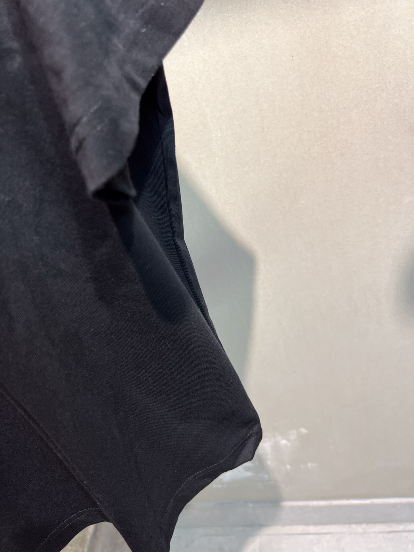 SMFKtシャツヤーン 専門店コピー 人気トップス 純綿 カジュアル 短袖Tシャツ シンプル ブラック_4