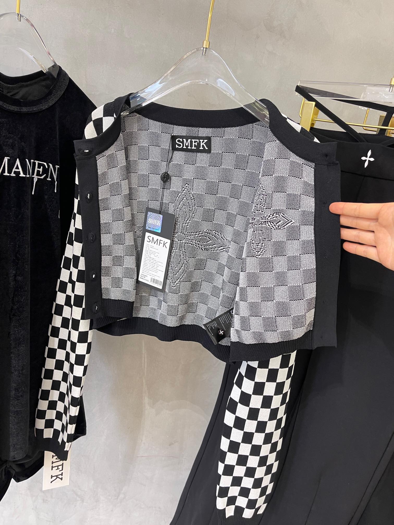smfk サンダルスーパーコピー アウター ファッション 人気ジャケット レディース 格子模様 ブラック_5