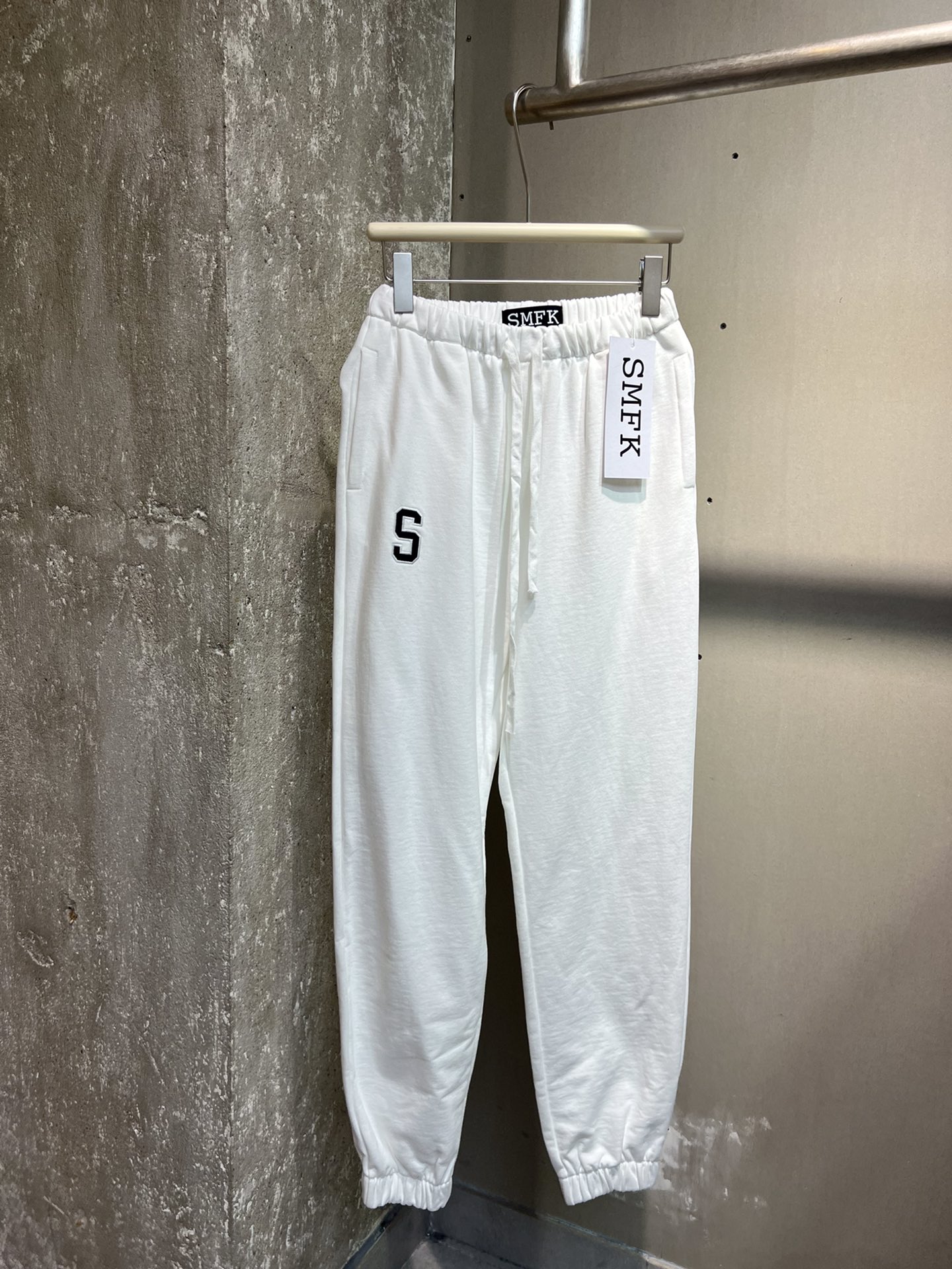 SMFKズボンメーカーコピー シンプル 日常 ゆったり ファッション 純綿 大人気 カジュアルズボン 運動 ホワイト_1