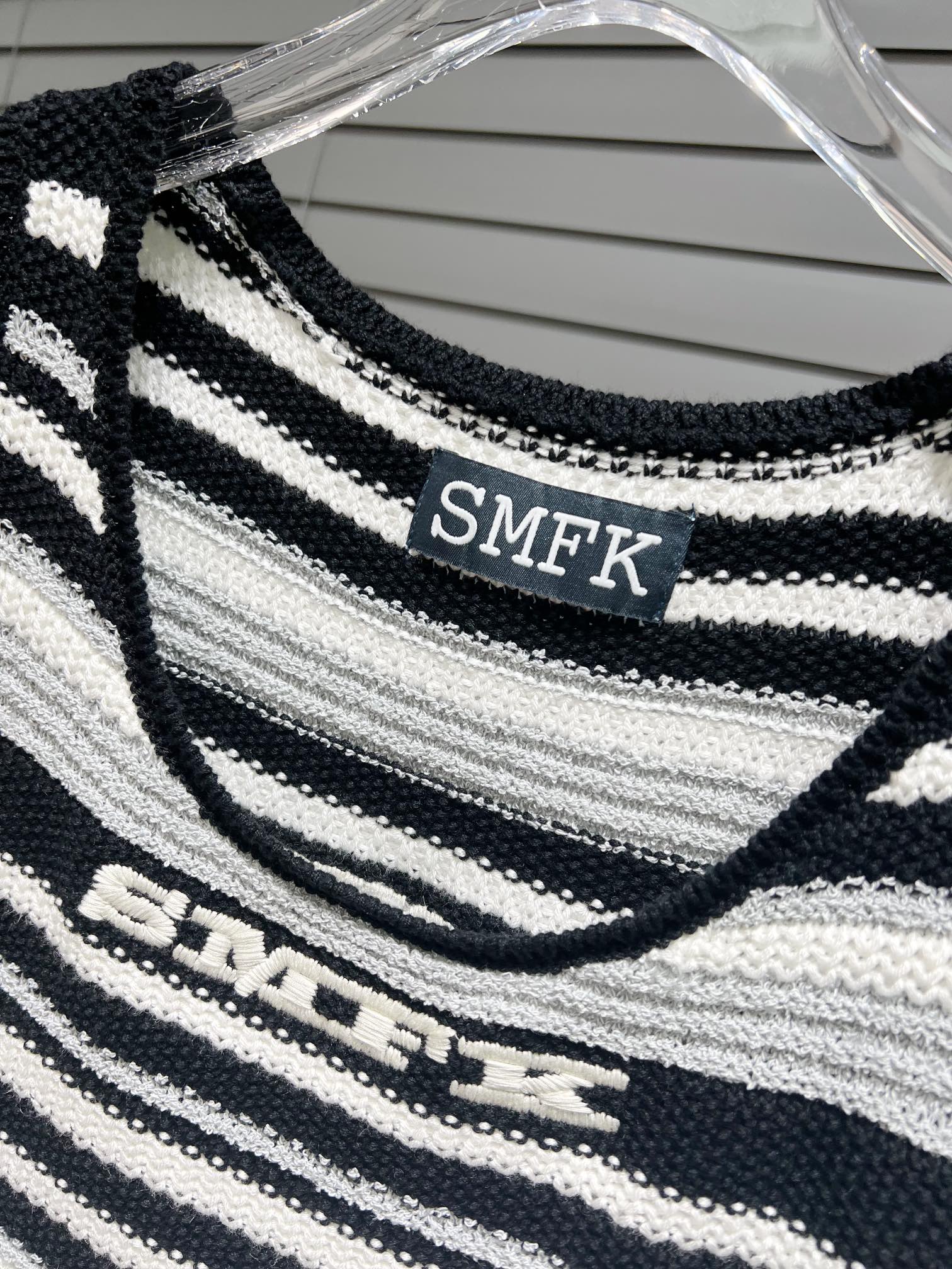 SMFKスカートテカリ偽物 シンプル 日常 ワンピース 縞 無袖 人気新作 ニット ブラック_5