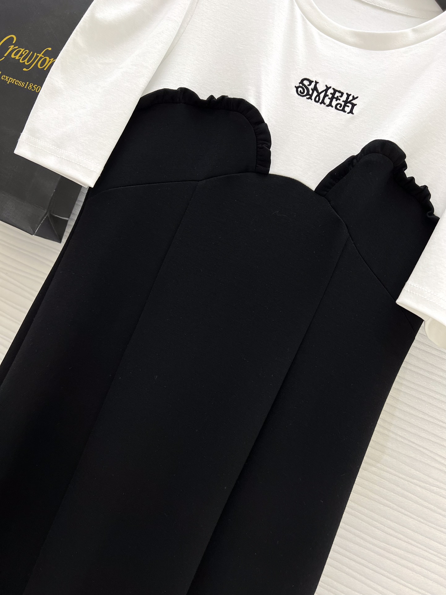 人気定番SMFKスカーフニットｎ級品 シンプル 日常 ワンピース ラッパ袖 人気品 可愛い レディース 2色可選_7