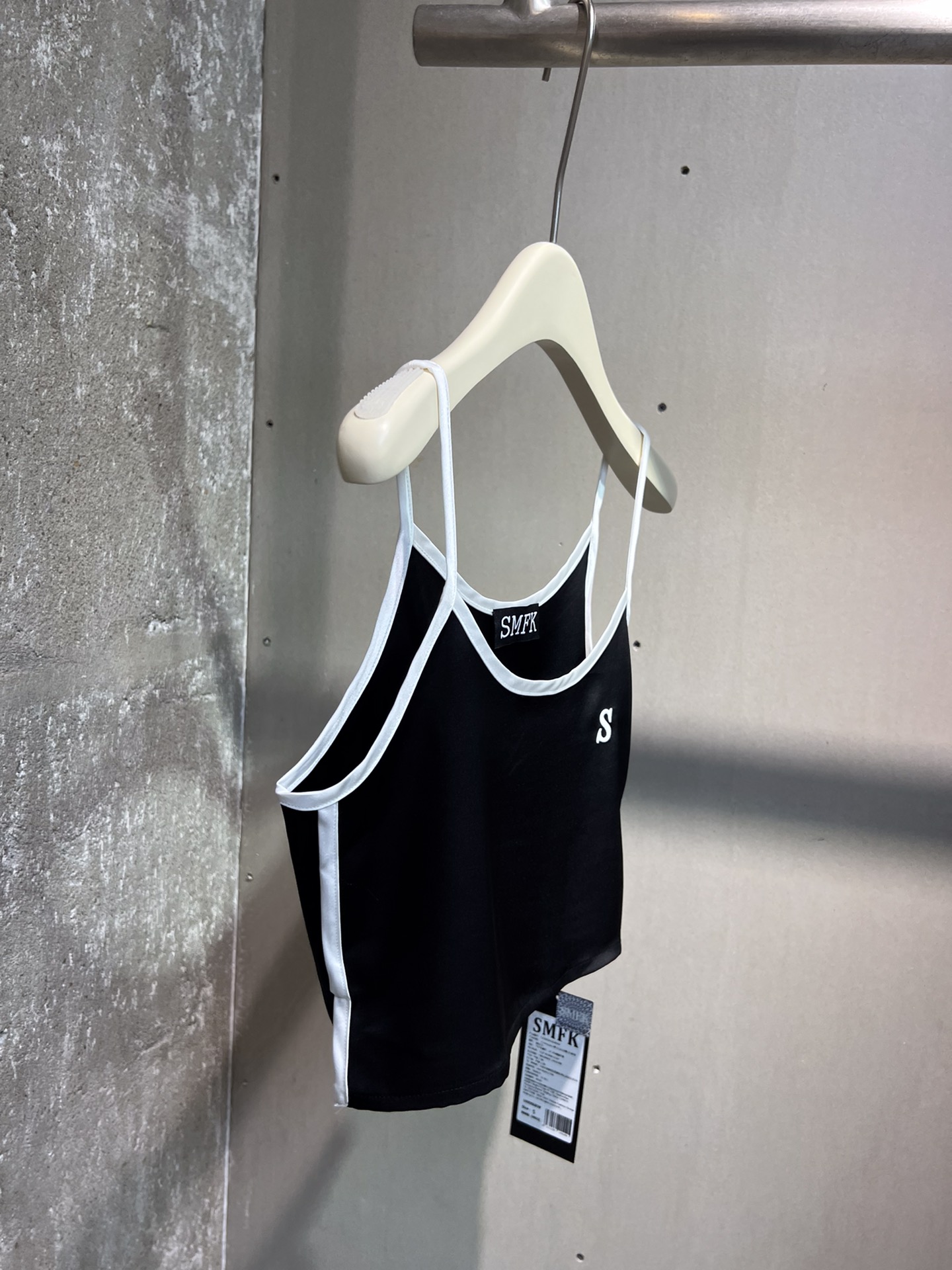 smfk 中国ｎ級品 激安品 運動セット ショットパンツ ジレートップス シンプル 夏服 ブラック_2