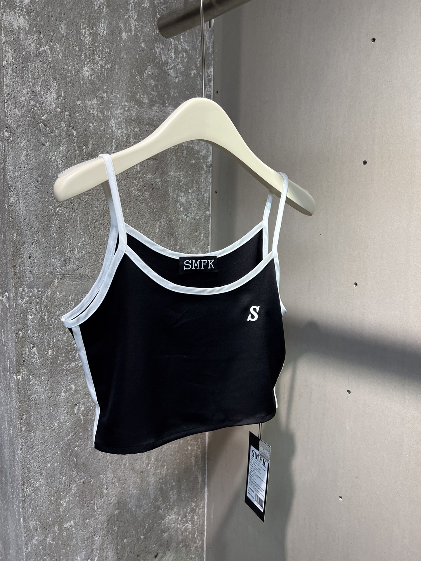 smfk 中国ｎ級品 激安品 運動セット ショットパンツ ジレートップス シンプル 夏服 ブラック_3