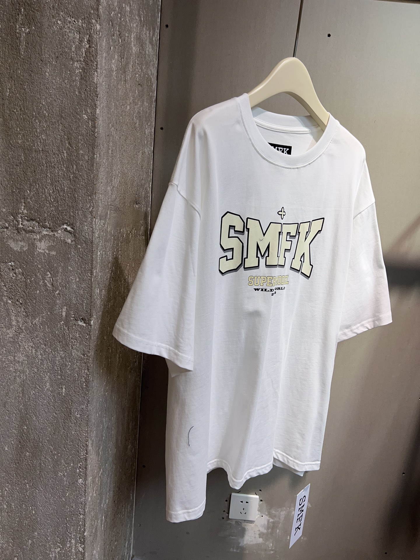 お得100%新品smfkトップスｎ級品 夏服 短袖 トップス 純綿 シンプル ファッション 日常品 ホワイト_3
