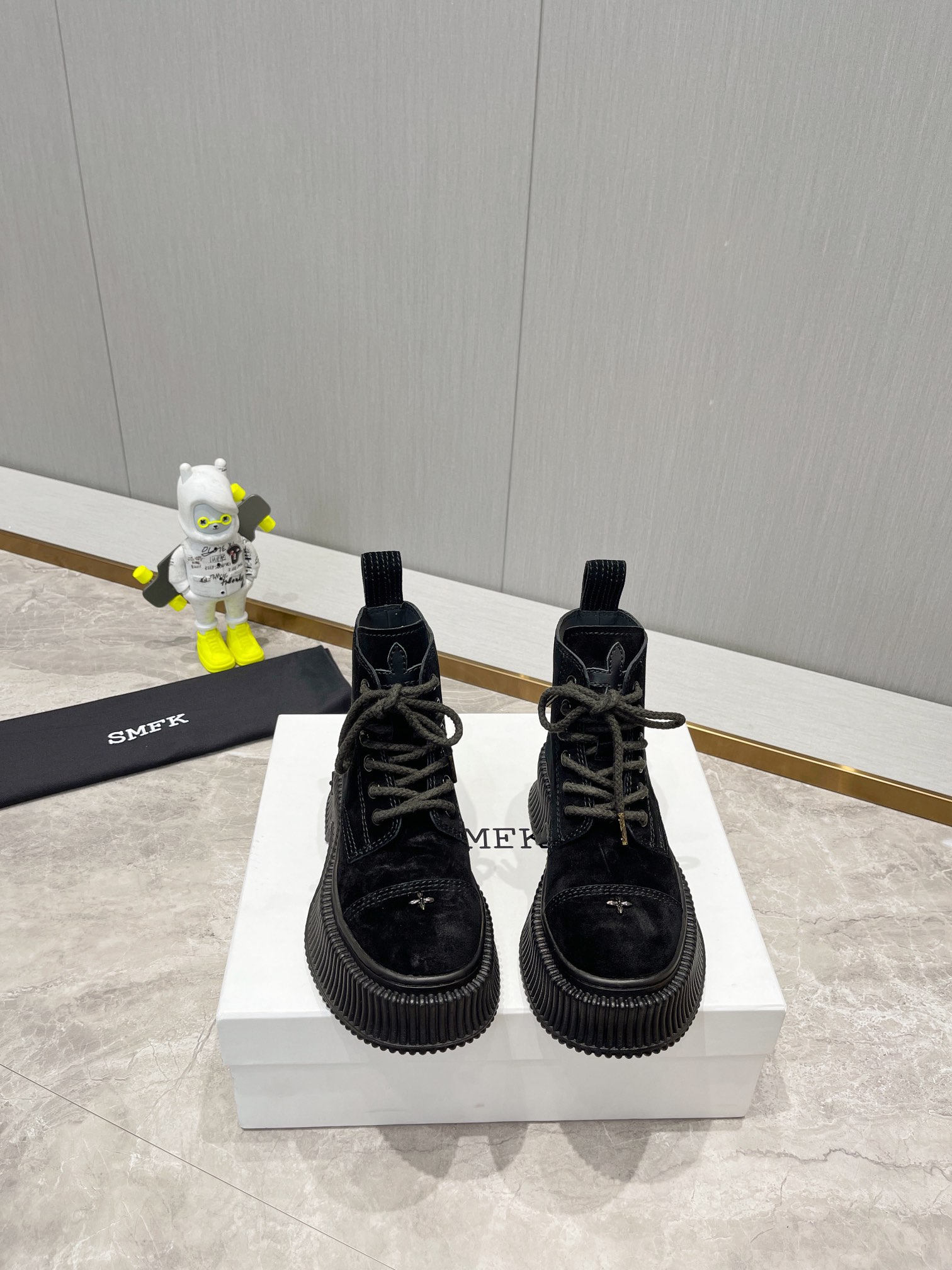 SMFKシューズ インナーソールスーパーコピー ショット革靴 人気品 カジュアル ブーツ シューズ 厚底 ブラック_2
