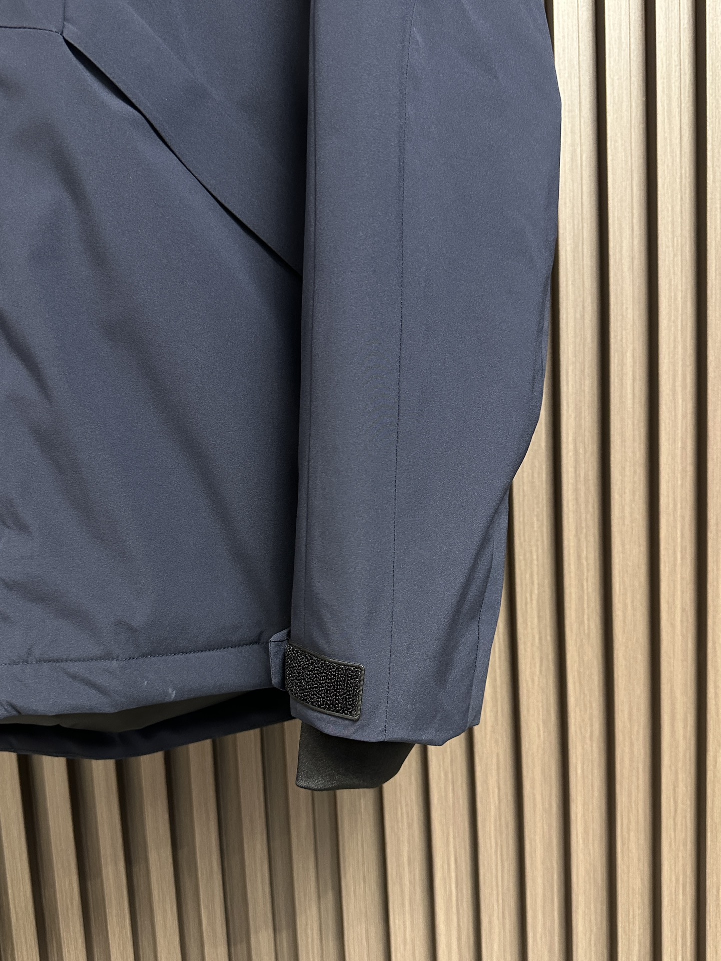 肌寒い季節に欠かせないデサント ダウン スーツ激安通販 冬服 ファッション 暖かい ゆったり ダウンジャケット 防水 ブルー_7