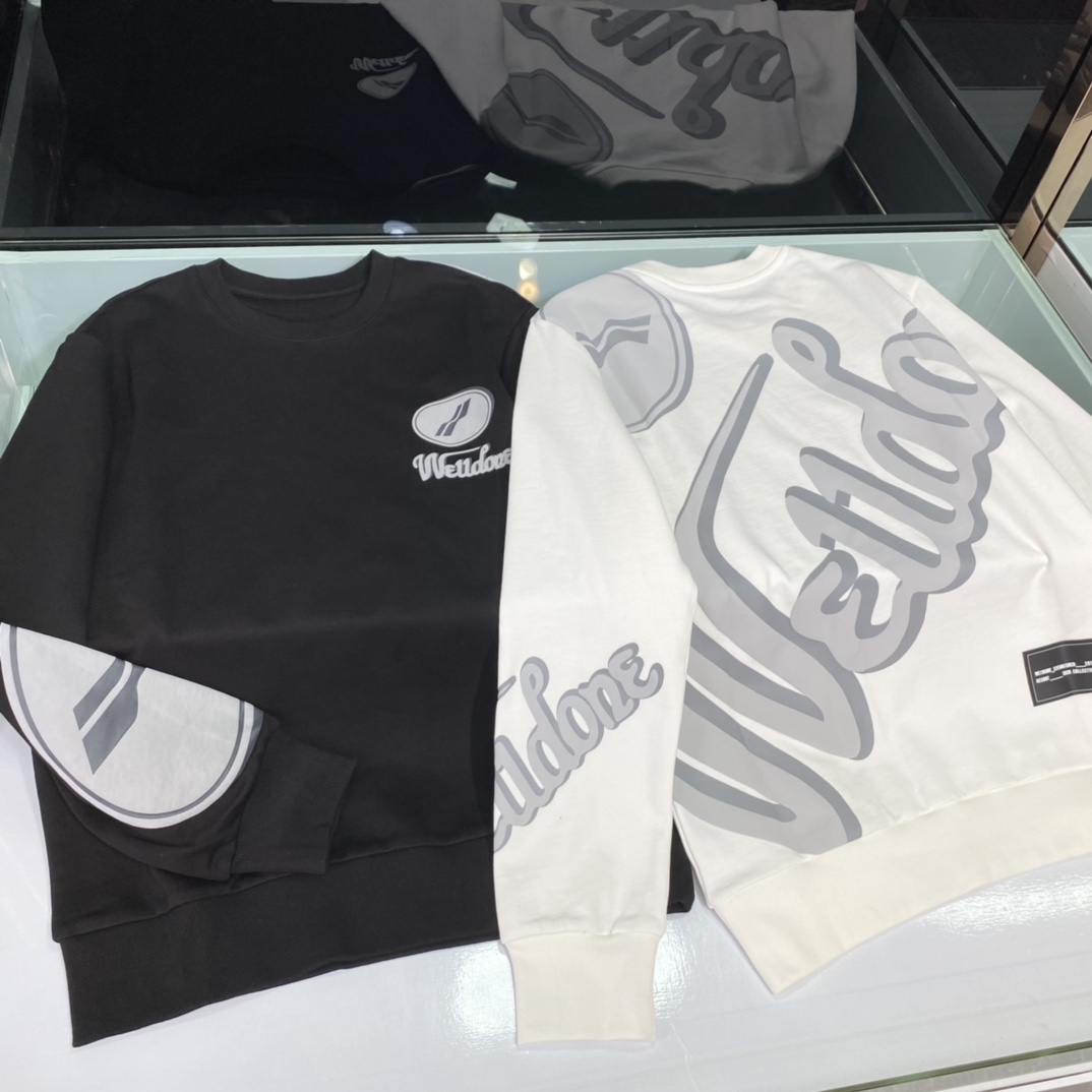 We11done 新商品! ウェルダンとは激安通販 人気 カジュアル 秋服 厚い フードなし パーカー シンプル ブラック_9