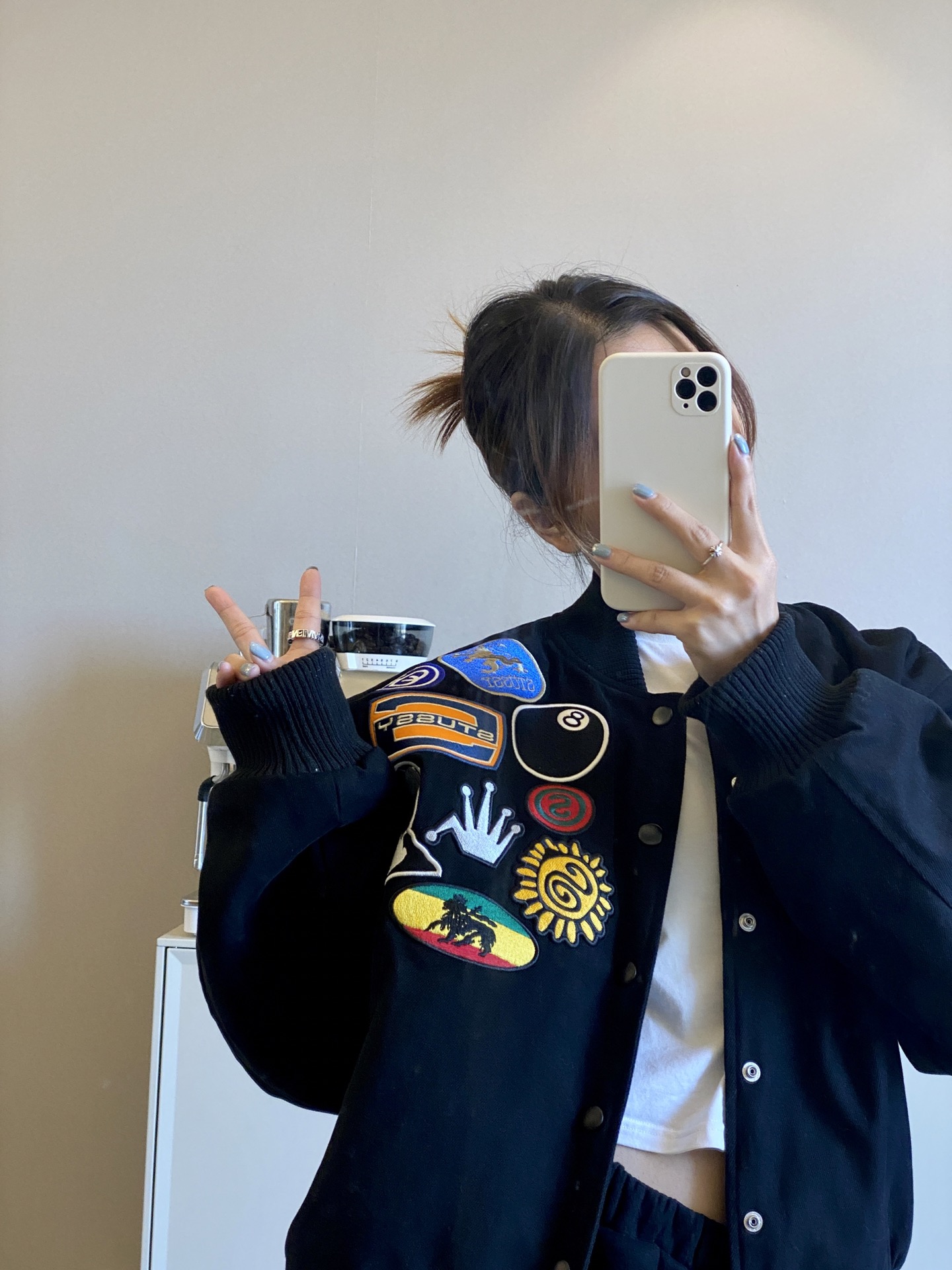 個性的 今年春新款 ステューシーコートスーパーコピー 徽章アウター ジャケット 刺繍 野球服 ブラック_1