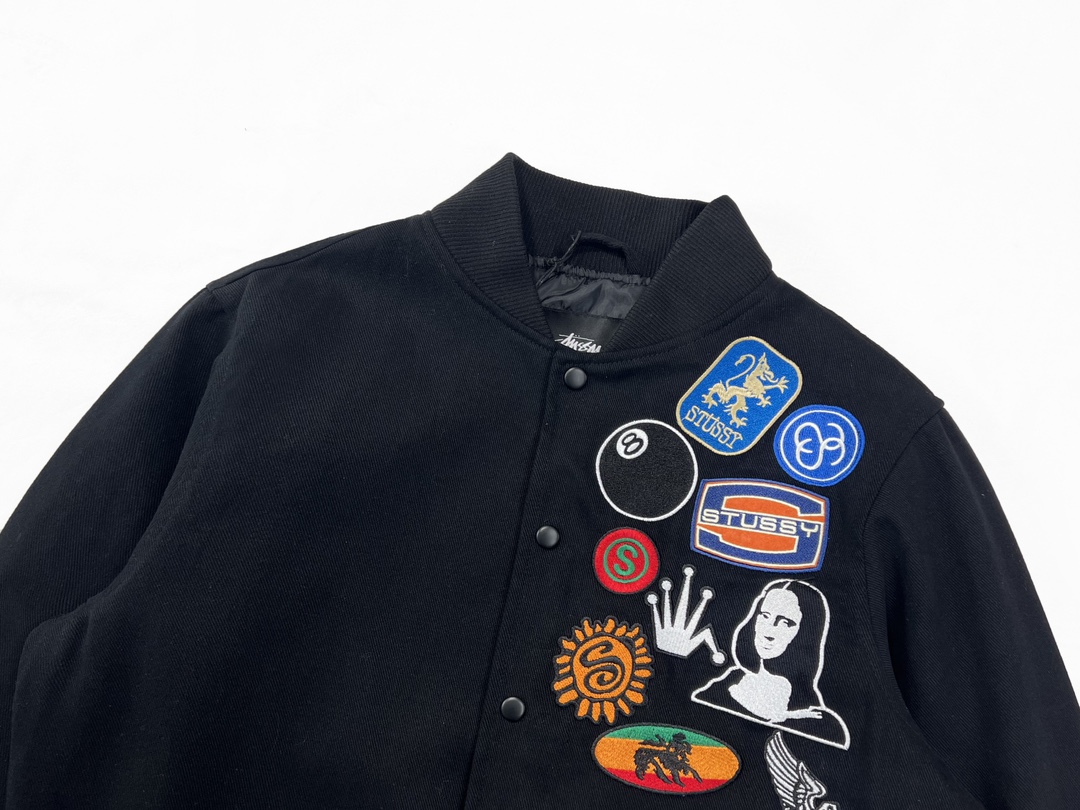 個性的 今年春新款 ステューシーコートスーパーコピー 徽章アウター ジャケット 刺繍 野球服 ブラック_10
