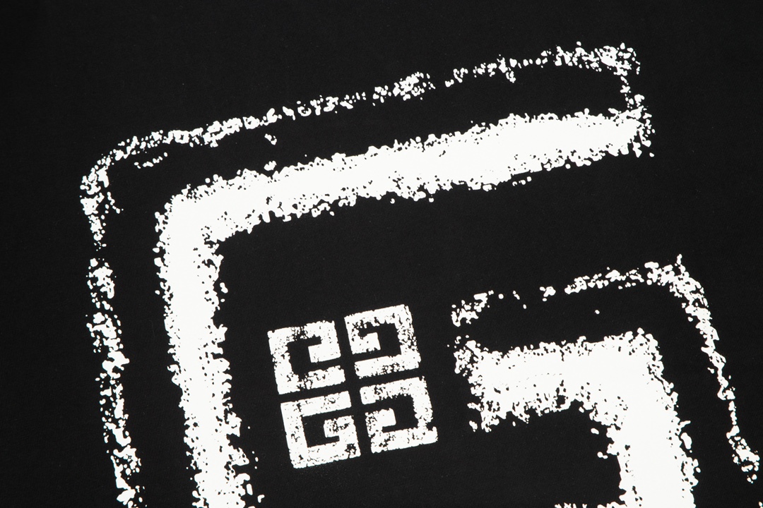 オシャレにお得100%新品ジバンシー tシャツコピー 柔らかな手触り_4