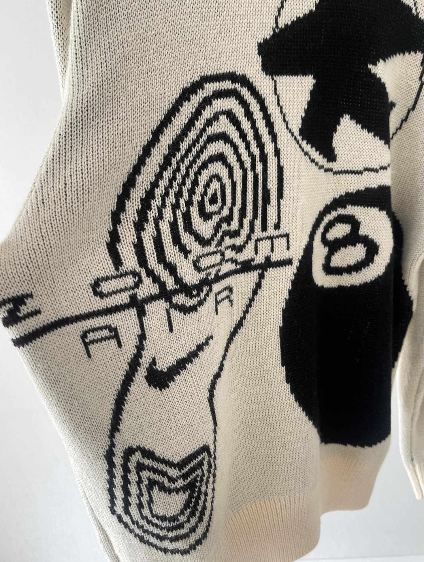 stussy ニットセータースーパーコピー ニットトップス 暖かい 日常服 大人気 グラフィティゆったり ホワイト_15