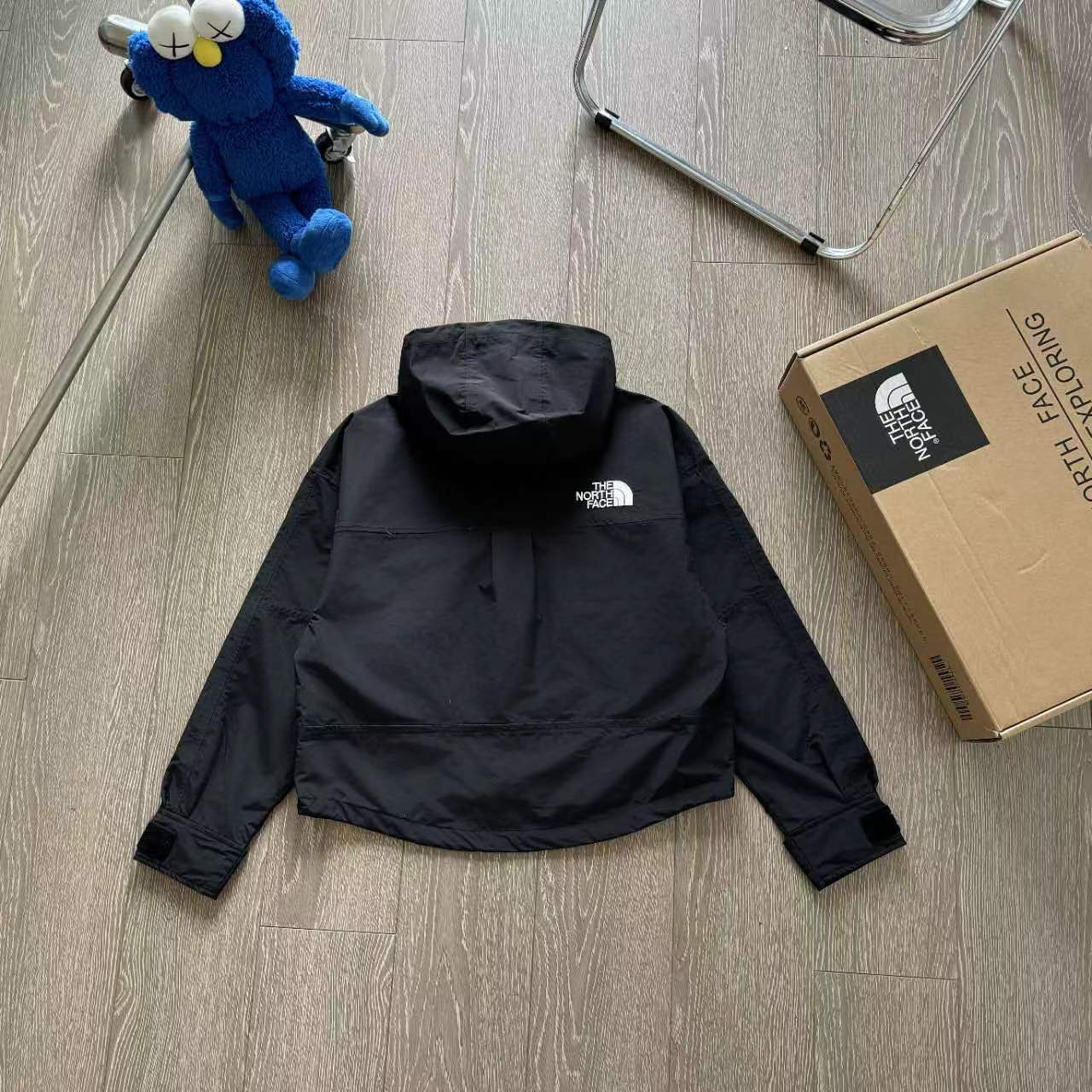 人気定番可愛いザ・ノースフェイス コーデ偽物　TNFショートジャケット DRTVENT防水生地_6