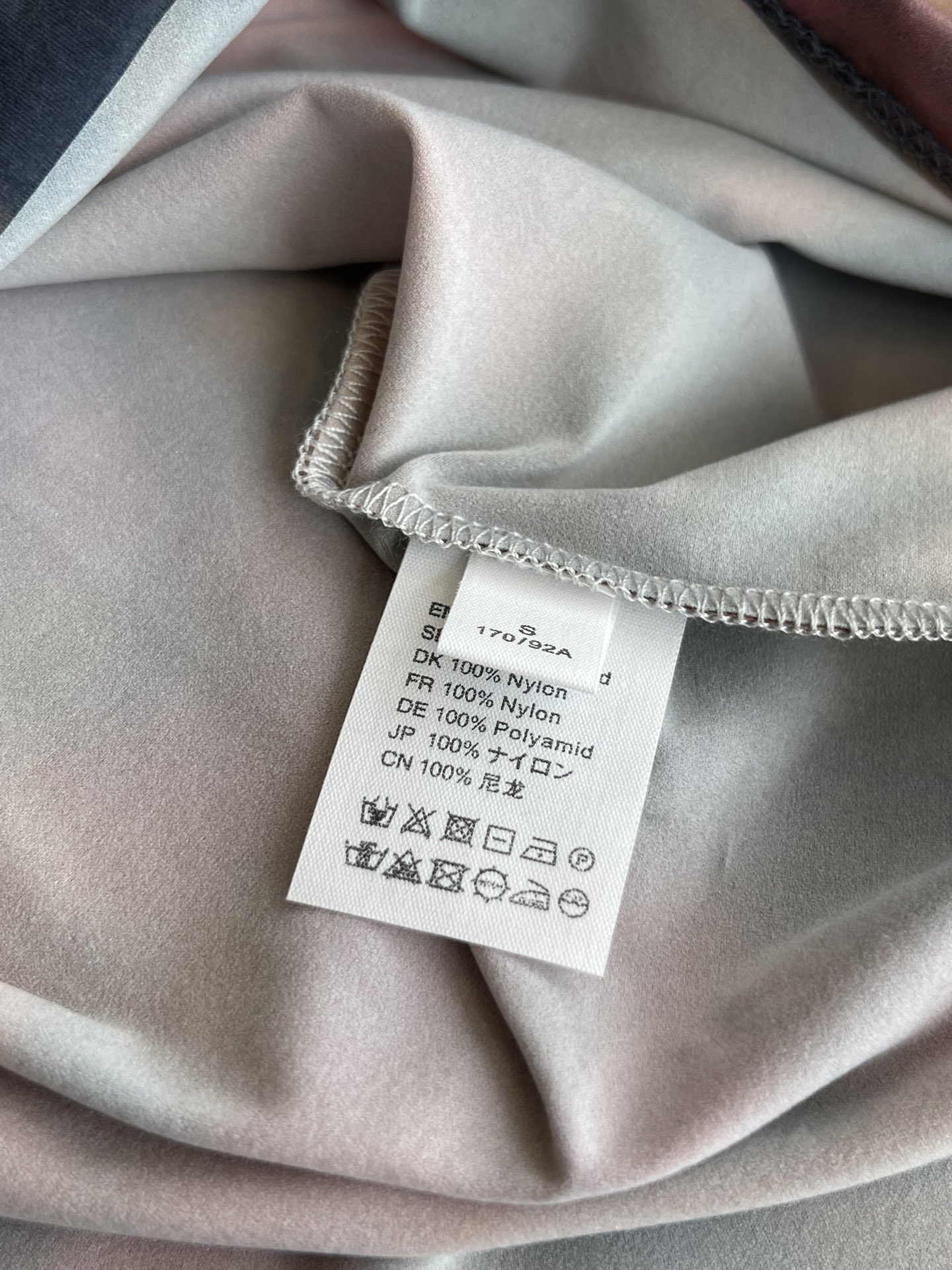 [新季度]アクネストゥディオズスーパーコピー 純綿 Tシャツ 長袖 大人気 柔らかい ハイネック プリント ホワイト_6